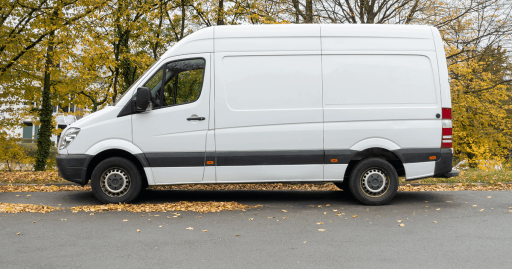 Location utilitaire en 2026 pourquoi les fourgons partent vite (1)